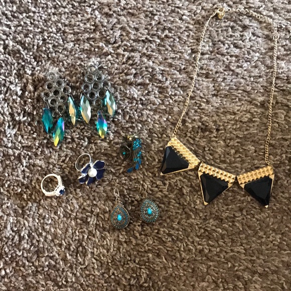 Jewelry - Picture 1 of 2